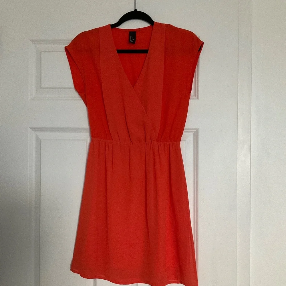 Dress - Picture 1 of 2